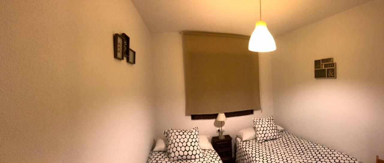 Casa De Las Flores - Apartamento Con Jardin Privado Frente A La Playa De كوميلاس المظهر الخارجي الصورة